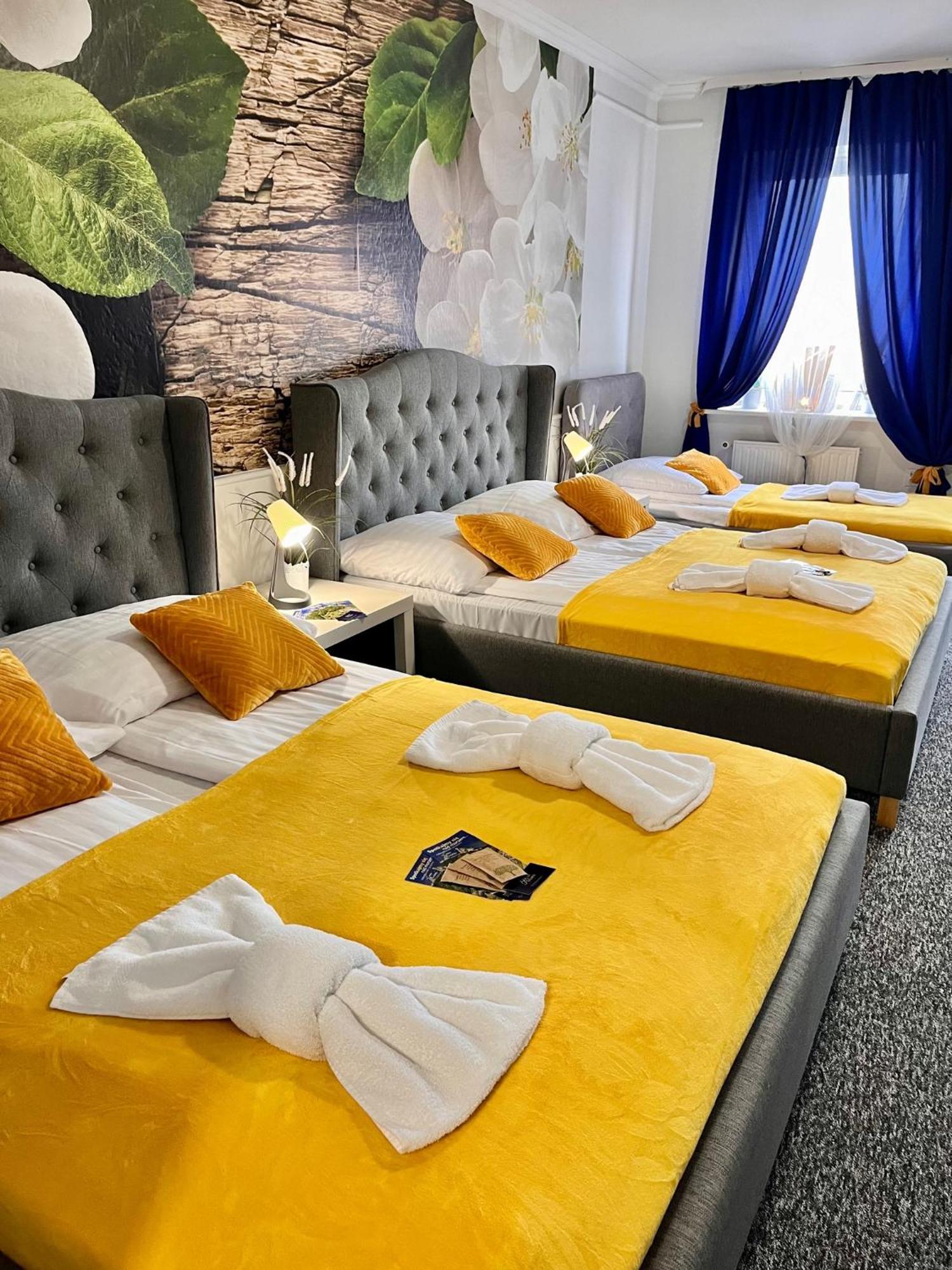 Great Polonia Swidnica City Center Εξωτερικό φωτογραφία