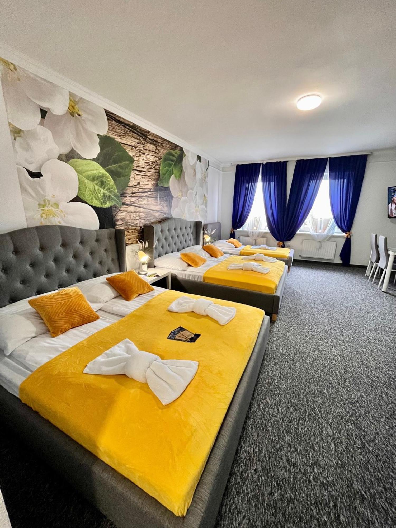 Great Polonia Swidnica City Center Εξωτερικό φωτογραφία