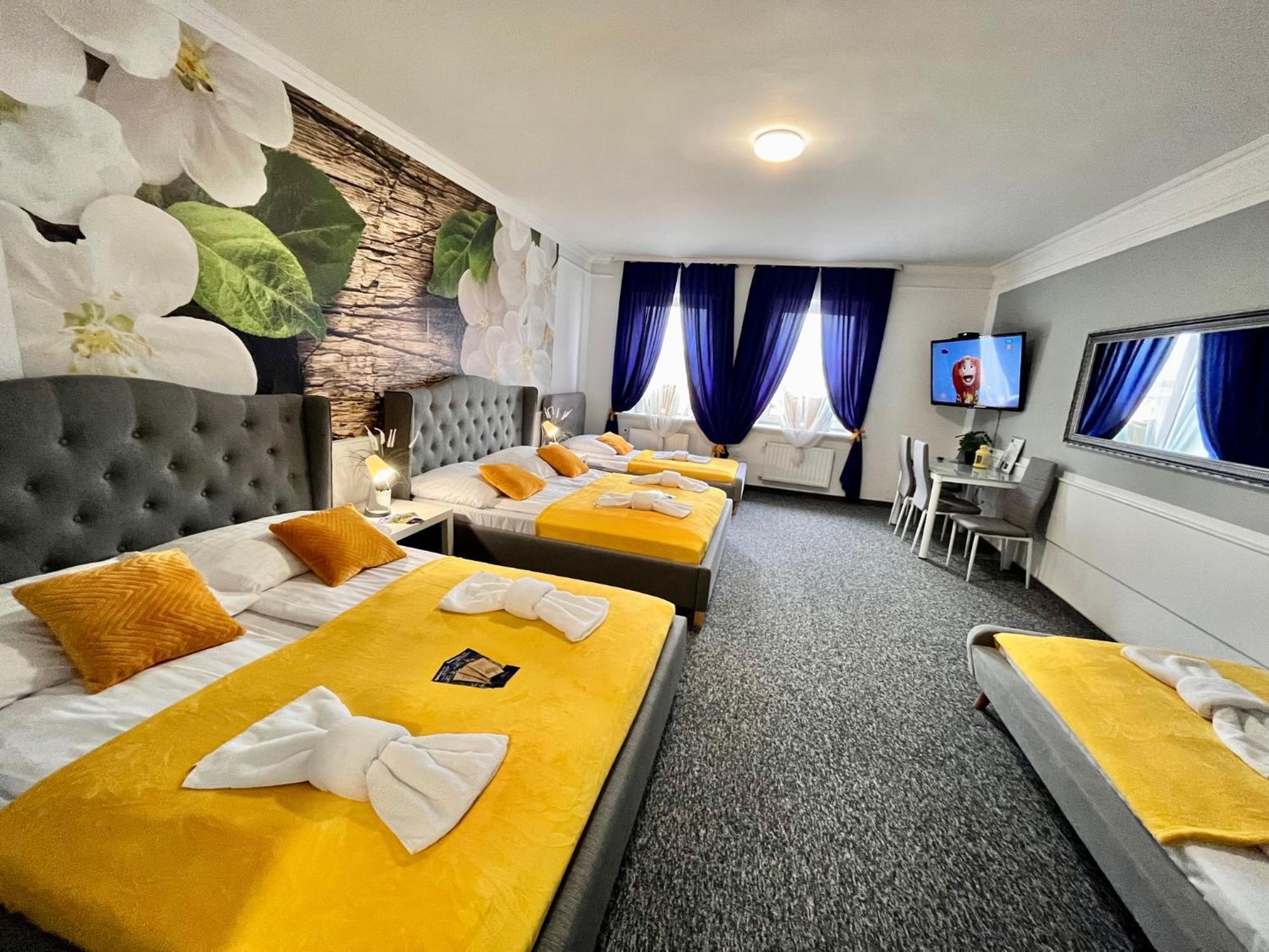 Great Polonia Swidnica City Center Εξωτερικό φωτογραφία