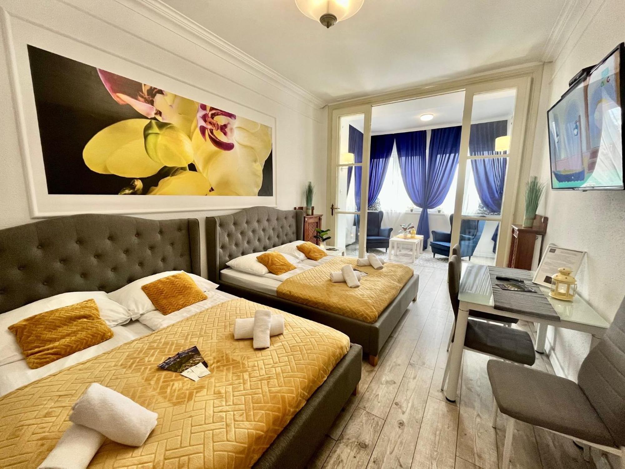 Great Polonia Swidnica City Center Εξωτερικό φωτογραφία